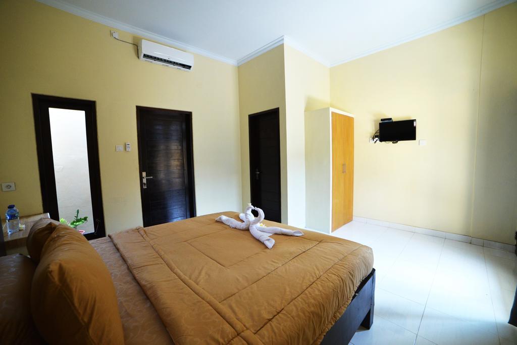 Ratu Guest House Kuta Selatan Ngoại thất bức ảnh