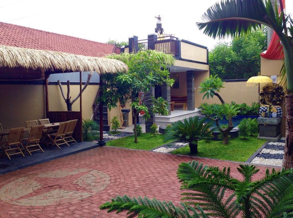 Ratu Guest House Kuta Selatan Ngoại thất bức ảnh