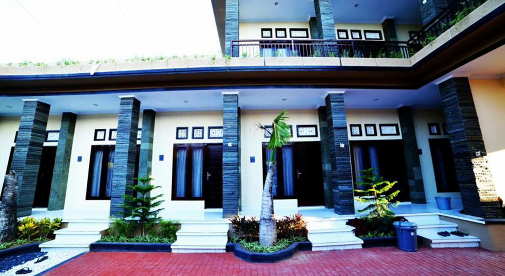 Ratu Guest House Kuta Selatan Ngoại thất bức ảnh